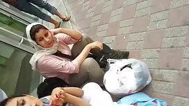 Cô ấy đã sẵn sàng ch ...
