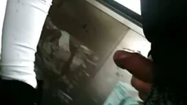 Cô ấy bằng một downl ...