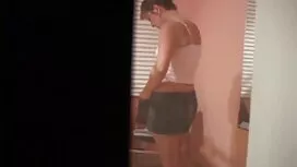 Trong Busty Holly ph ...