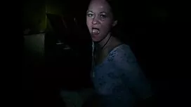 Cô ấy là người cho c ...