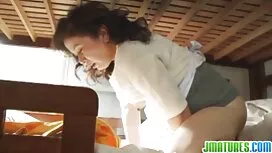 Sexy busty matures O ...